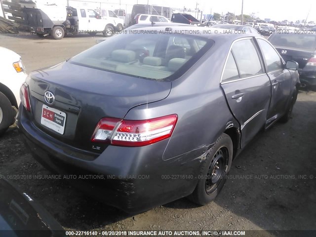4T1BF3EK8BU199616 - 2011 TOYOTA CAMRY SE/LE/XLE GRAY photo 4