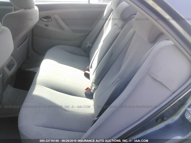 4T1BF3EK8BU199616 - 2011 TOYOTA CAMRY SE/LE/XLE GRAY photo 8