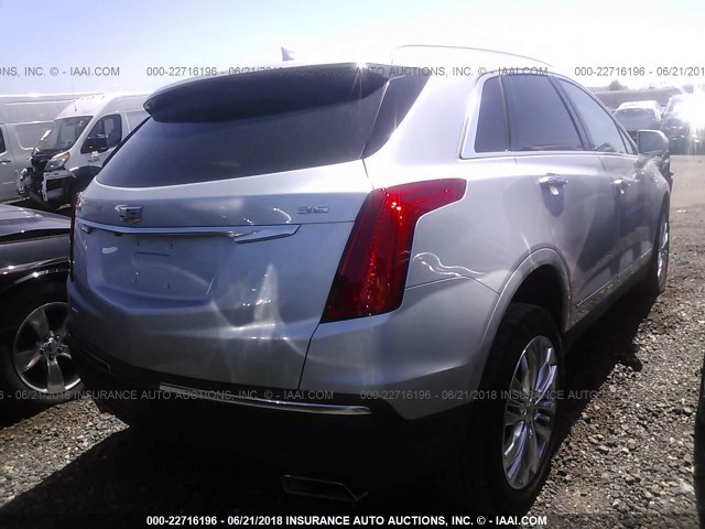 1GYKNFRS4JZ225949 - 2018 CADILLAC XT5 PREMIUM LUXURY SILVER photo 4