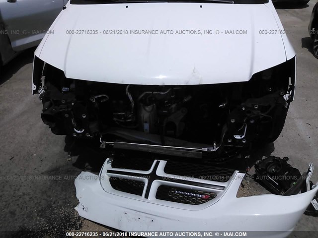 2C4RDGEG5HR843140 - 2017 DODGE GRAND CARAVAN GT WHITE photo 6