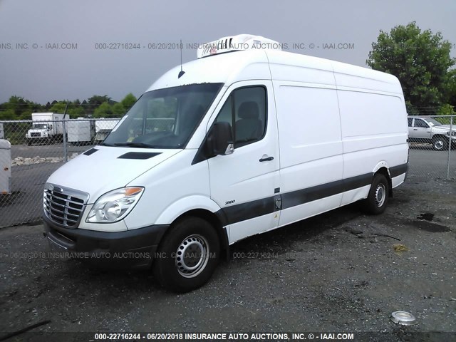 WDYPE8CC3B5509224 - 2011 FREIGHTLINER Sprinter 2500 WHITE photo 2