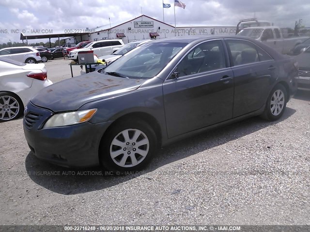 JTNBE46K273027912 - 2007 TOYOTA CAMRY NEW GENERAT CE/LE/XLE/SE GRAY photo 2