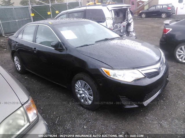 4T1BD1FK5EU098773 - 2014 TOYOTA CAMRY HYBRID/LE/XLE 黑色 照片 1