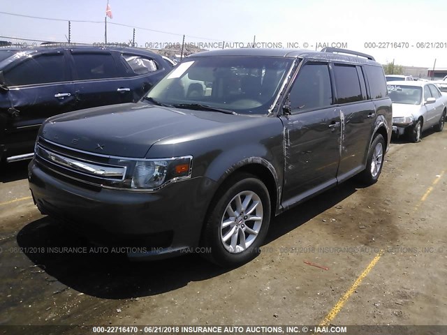 2FMGK5B88FBA04356 - 2015 FORD FLEX SE GRAY photo 2