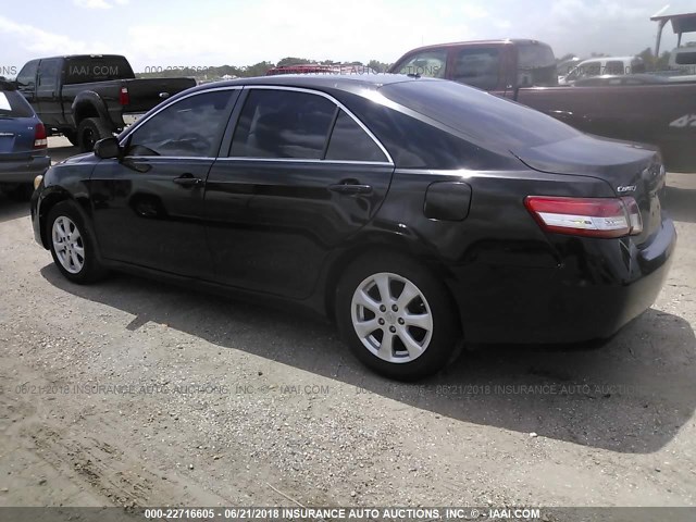 4T1BF3EK3BU183551 - 2011 TOYOTA CAMRY SE/LE/XLE შავი ფოტო 3