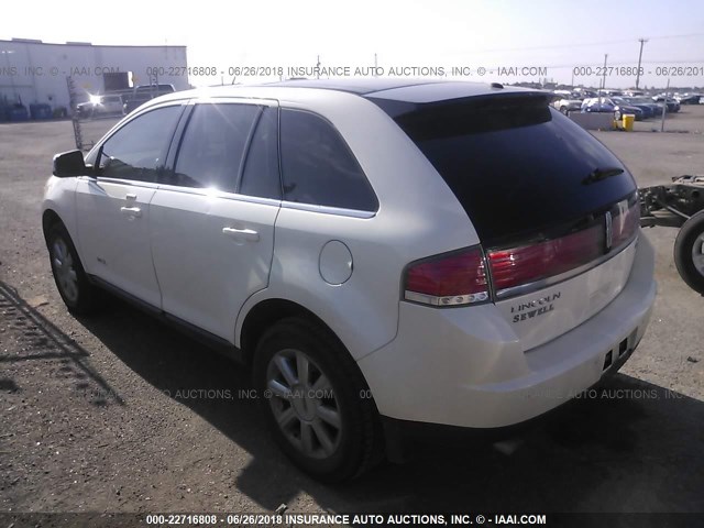 2LMDU68C37BJ13005 - 2007 LINCOLN MKX WHITE photo 3