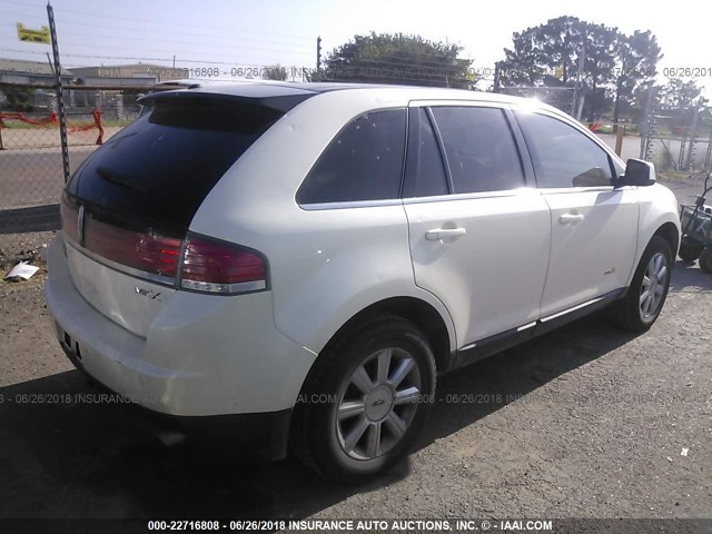 2LMDU68C37BJ13005 - 2007 LINCOLN MKX WHITE photo 4