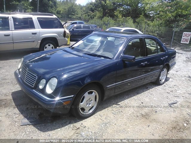 WDBJF72FXVA124340 - 1997 MERCEDES-BENZ E 420 BLUE photo 2