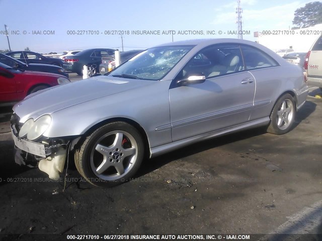 WDBTJ75J14F093200 - 2004 MERCEDES-BENZ CLK 500 SILVER photo 2