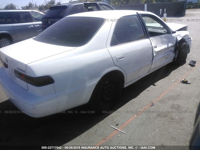 4T1BG22K5XU879248 - 1999 TOYOTA CAMRY CE/LE/XLE 白色 照片 4