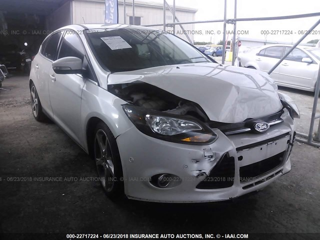 1FADP3N26DL176778 - 2013 FORD FOCUS TITANIUM WHITE photo 1