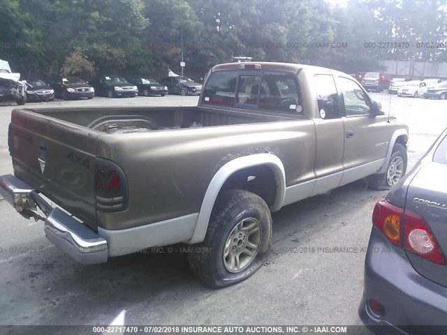 1B7GG22NX1S189583 - 2001 DODGE DAKOTA BROWN photo 4