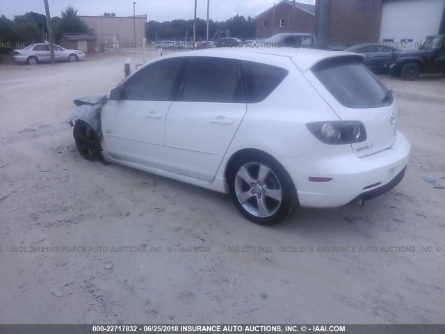 JM1BK343861484706 - 2006 MAZDA 3 HATCHBACK WHITE photo 3