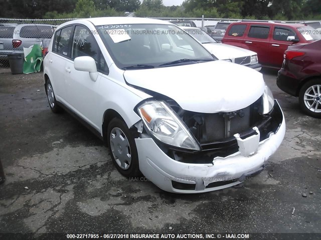 3N1BC13E19L380174 - 2009 NISSAN VERSA S/SL WHITE photo 1