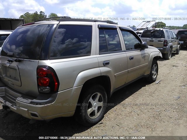 1GNDS13S262149478 - 2006 CHEVROLET TRAILBLAZER LS/LT GOLD photo 4