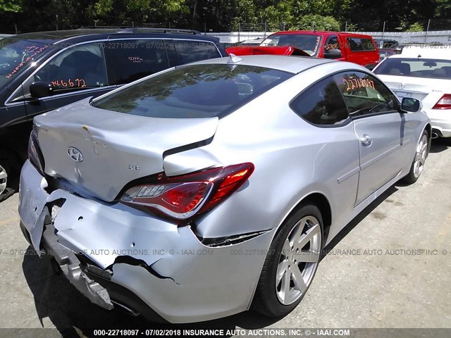 KMHHU6KJ5DU084293 - 2013 HYUNDAI GENESIS COUPE 3.8L SILVER photo 4