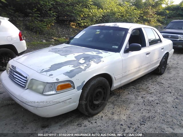 2FAFP73W83X205222 - 2003 FORD CROWN VICTORIA  WHITE photo 2