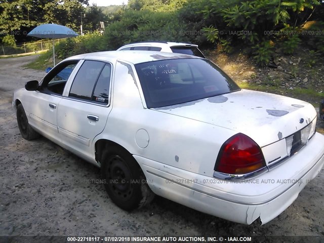 2FAFP73W83X205222 - 2003 FORD CROWN VICTORIA  WHITE photo 3