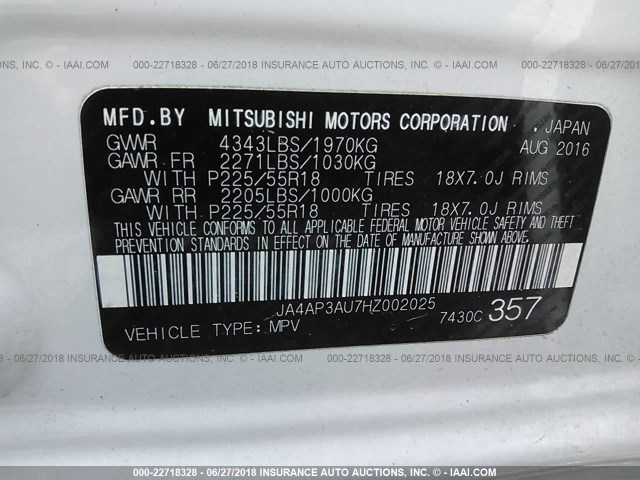 JA4AP3AU7HZ002025 - 2017 MITSUBISHI OUTLANDER SPORT ES/SE WHITE photo 9