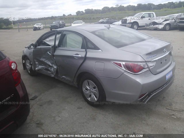 KMHEC4A45DA076590 - 2013 HYUNDAI SONATA HYBRID SILVER photo 3