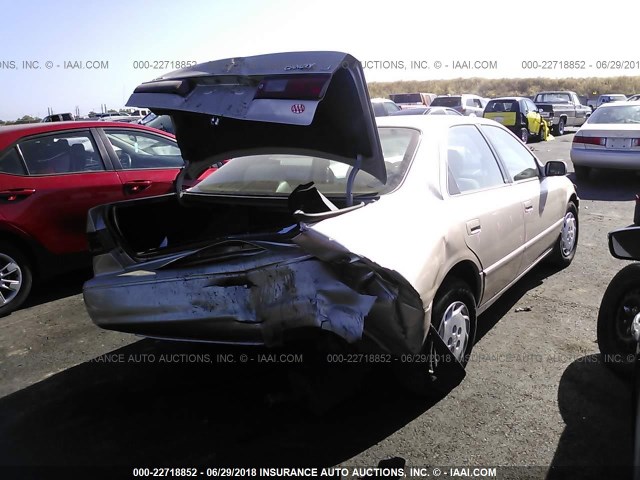 4T1BG22KXVU788683 - 1997 TOYOTA CAMRY CE/LE/XLE GOLD photo 4