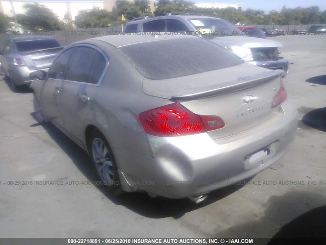 JNKCV61E69M010855 - 2009 INFINITI G37 JOURNEY/SPORT GOLD photo 3