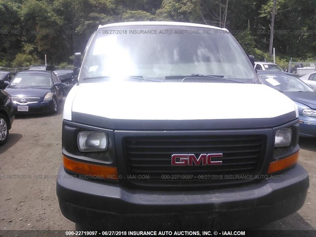 1GTHG35K081136760 - 2008 GMC SAVANA G3500 WHITE photo 6