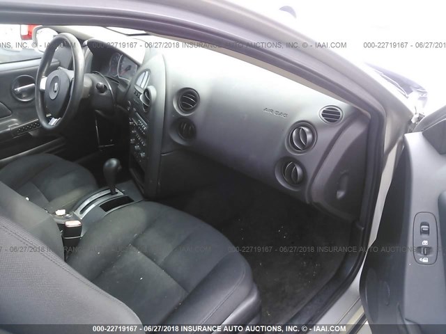 2G2WP552681113890 - 2008 PONTIAC GRAND PRIX SILVER photo 5