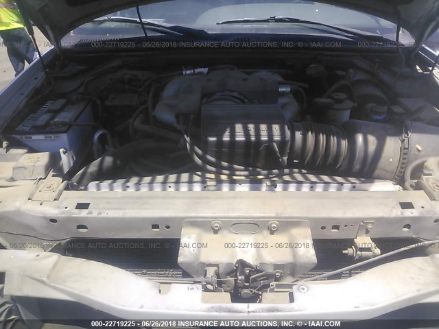 5LMRU27A6XLJ38682 - 1999 LINCOLN NAVIGATOR SILVER photo 10