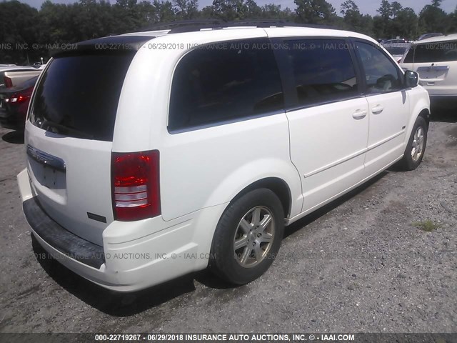 2A8HR54P78R769201 - 2008 CHRYSLER TOWN & COUNTRY TOURING WHITE photo 4
