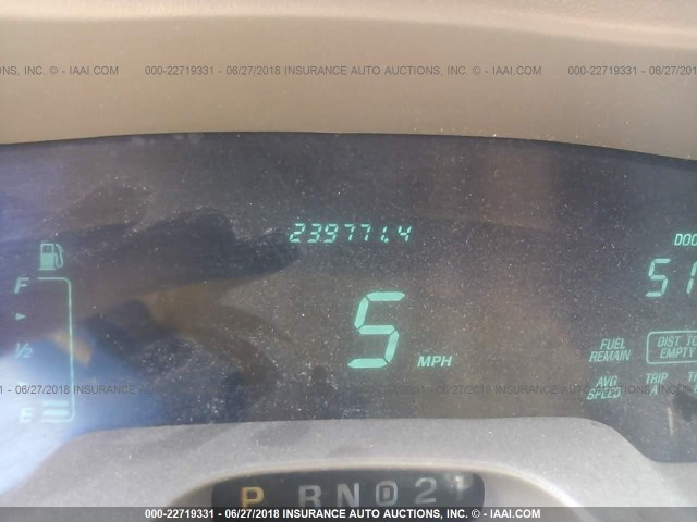 1LNLM81W2VY653422 - 1997 LINCOLN TOWN CAR EXECUTIVE GOLD photo 7