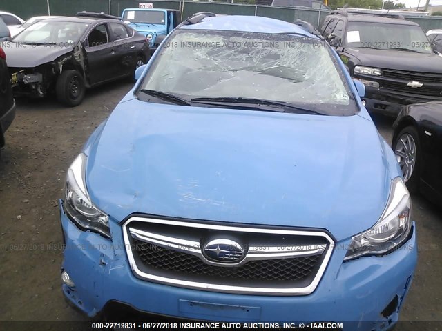 JF2GPAKC4HH261413 - 2017 SUBARU CROSSTREK LIMITED BLUE photo 6