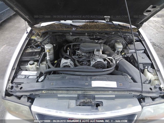 1GKDT13W6W2568947 - 1998 GMC JIMMY Champagne photo 10