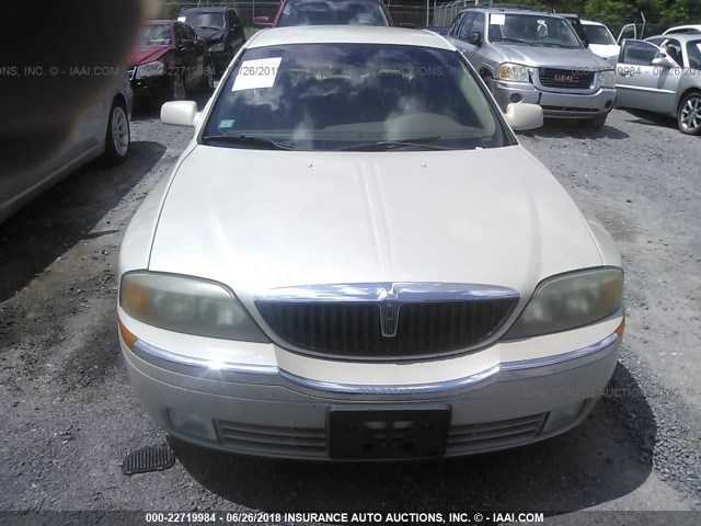 1LNHM86S52Y602701 - 2002 LINCOLN LS 奶油色 照片 6