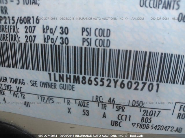 1LNHM86S52Y602701 - 2002 LINCOLN LS 奶油色 照片 9