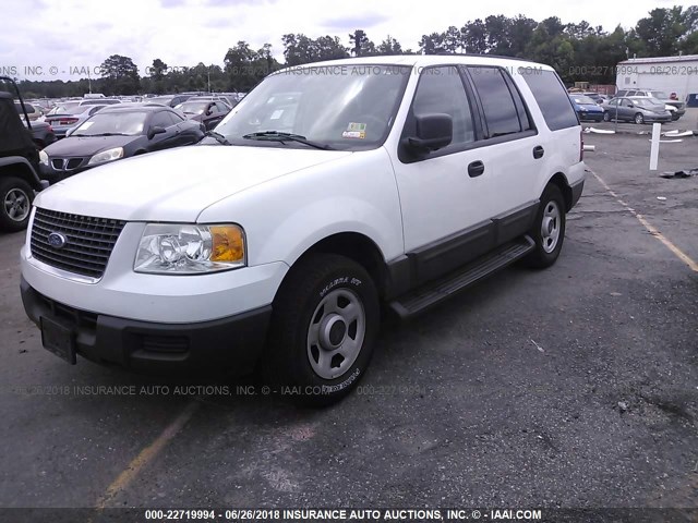 1FMRU13WX4LA64225 - 2004 FORD EXPEDITION XLS WHITE photo 2