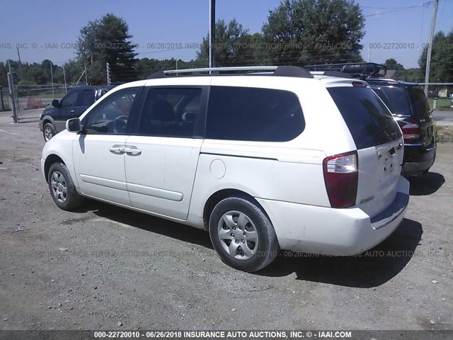 KNDMB233666053112 - 2006 KIA SEDONA EX/LX WHITE photo 3