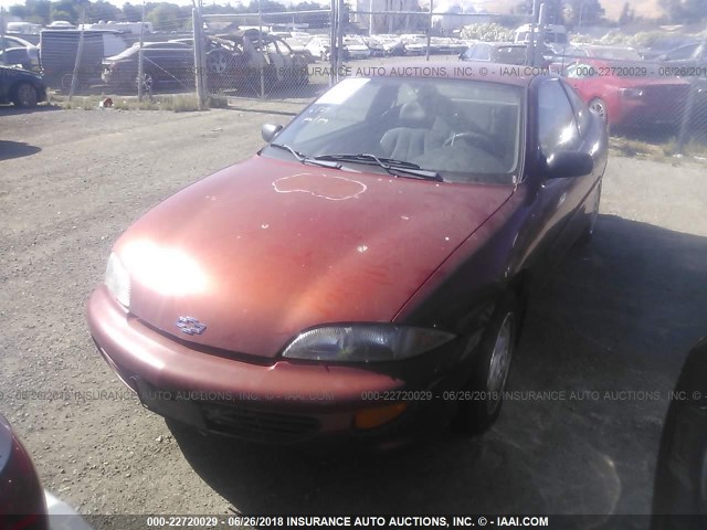 1G1JC1246W7201198 - 1998 CHEVROLET CAVALIER RS RED photo 2