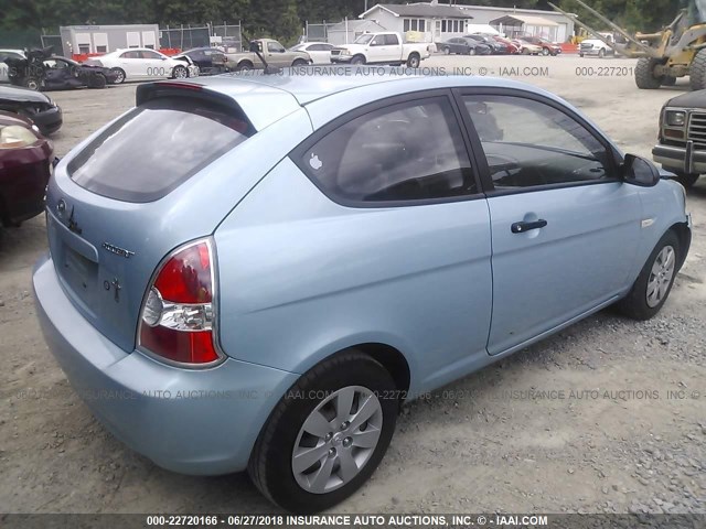 KMHCM36C78U068817 - 2008 HYUNDAI ACCENT GS Light Blue photo 4