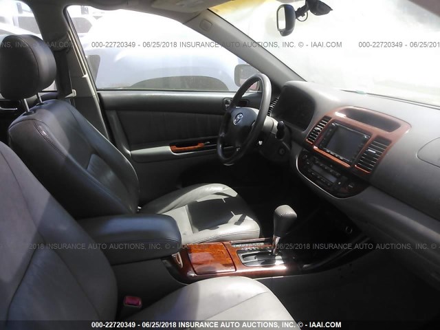 4T1BF30K14U571503 - 2004 TOYOTA CAMRY LE/XLE/SE Boz foto 5