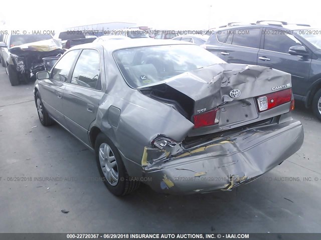 4T1BG22K9YU711551 - 2000 TOYOTA CAMRY CE/LE/XLE TAN photo 3