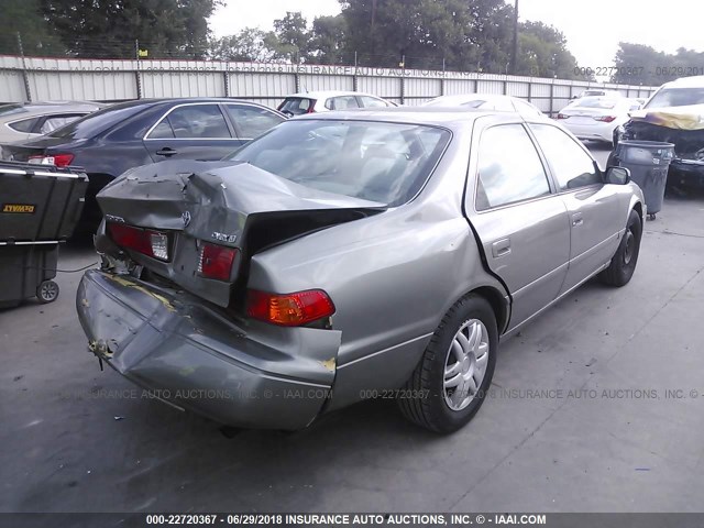 4T1BG22K9YU711551 - 2000 TOYOTA CAMRY CE/LE/XLE TAN photo 4