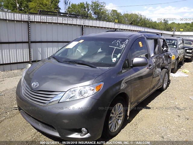 5TDYK3DC0FS637754 - 2015 TOYOTA SIENNA XLE/LIMITED GRAY photo 6