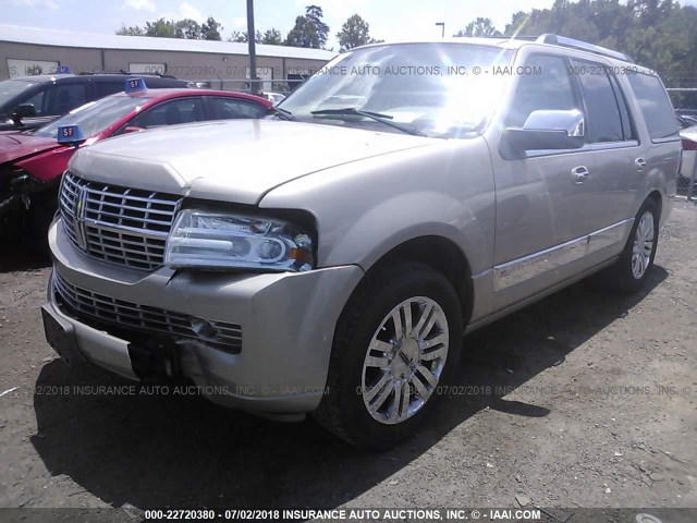 5LMFU28577LJ05873 - 2007 LINCOLN NAVIGATOR GOLD photo 2