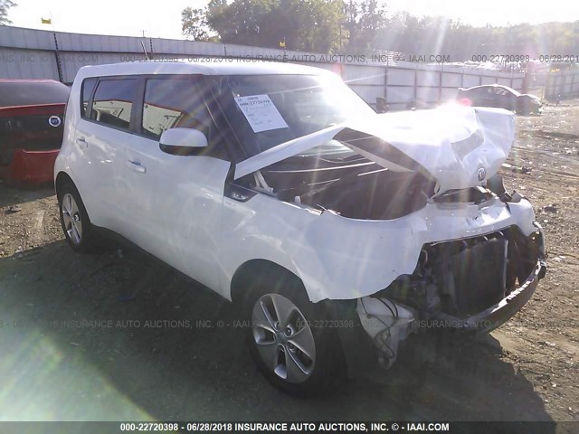 KNDJN2A20E7045472 - 2014 KIA SOUL WHITE photo 1