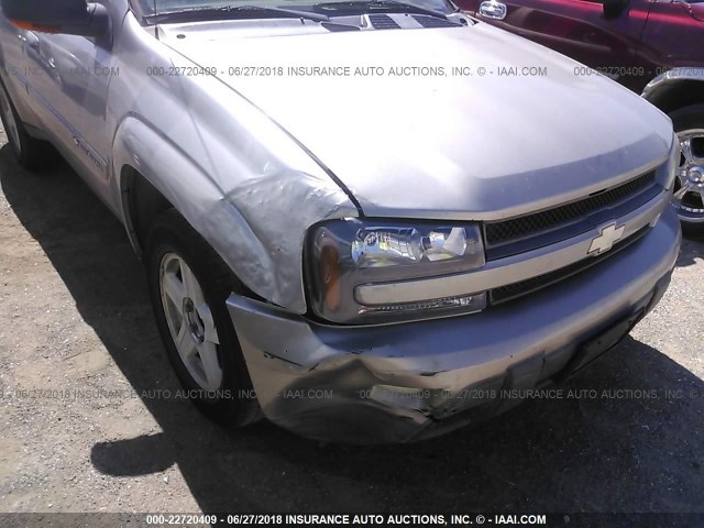 1GNDS13S822142237 - 2002 CHEVROLET TRAILBLAZER  SILVER photo 6