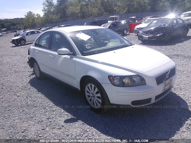 YV1MS382852048466 - 2005 VOLVO S40 2.4I WHITE photo 1