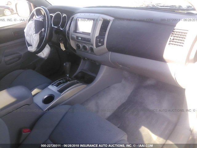 5TEUU4EN2AZ723934 - 2010 TOYOTA TACOMA ACCESS CAB Қара фото 5