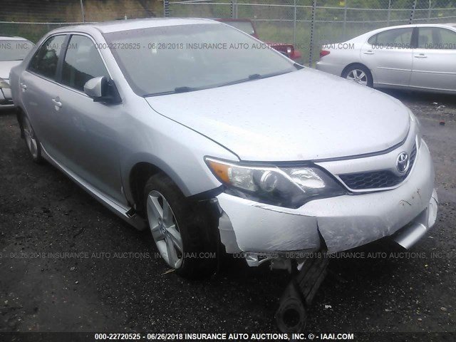 4T1BF1FK9EU355718 - 2014 TOYOTA CAMRY L/SE/LE/XLE 银色 照片 6