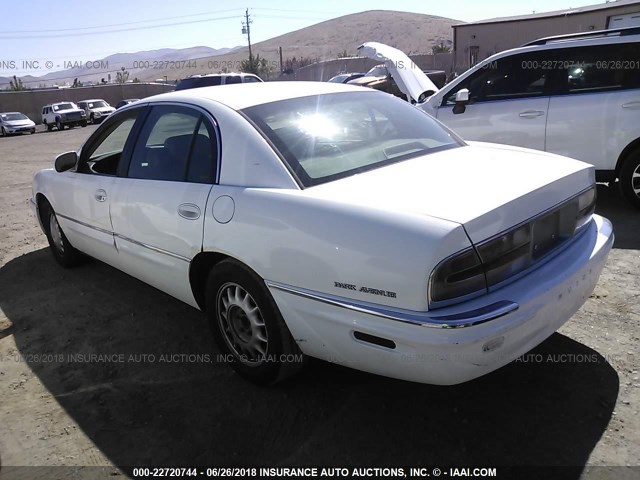 1G4CW52K5W4624090 - 1998 BUICK PARK AVENUE  WHITE photo 3